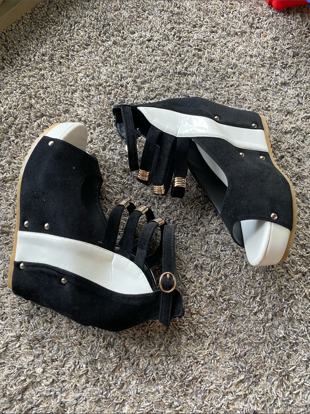 Fashion Nova Black and White Strappy Wedge Sandals